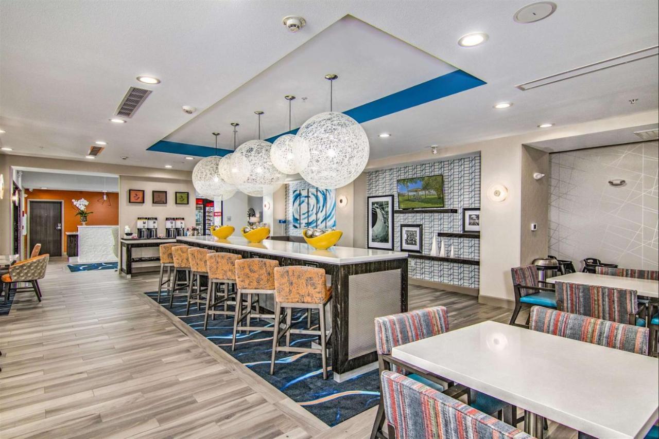 סיברוק Hampton Inn Houston Nasa-Johnson Space Center מראה חיצוני תמונה