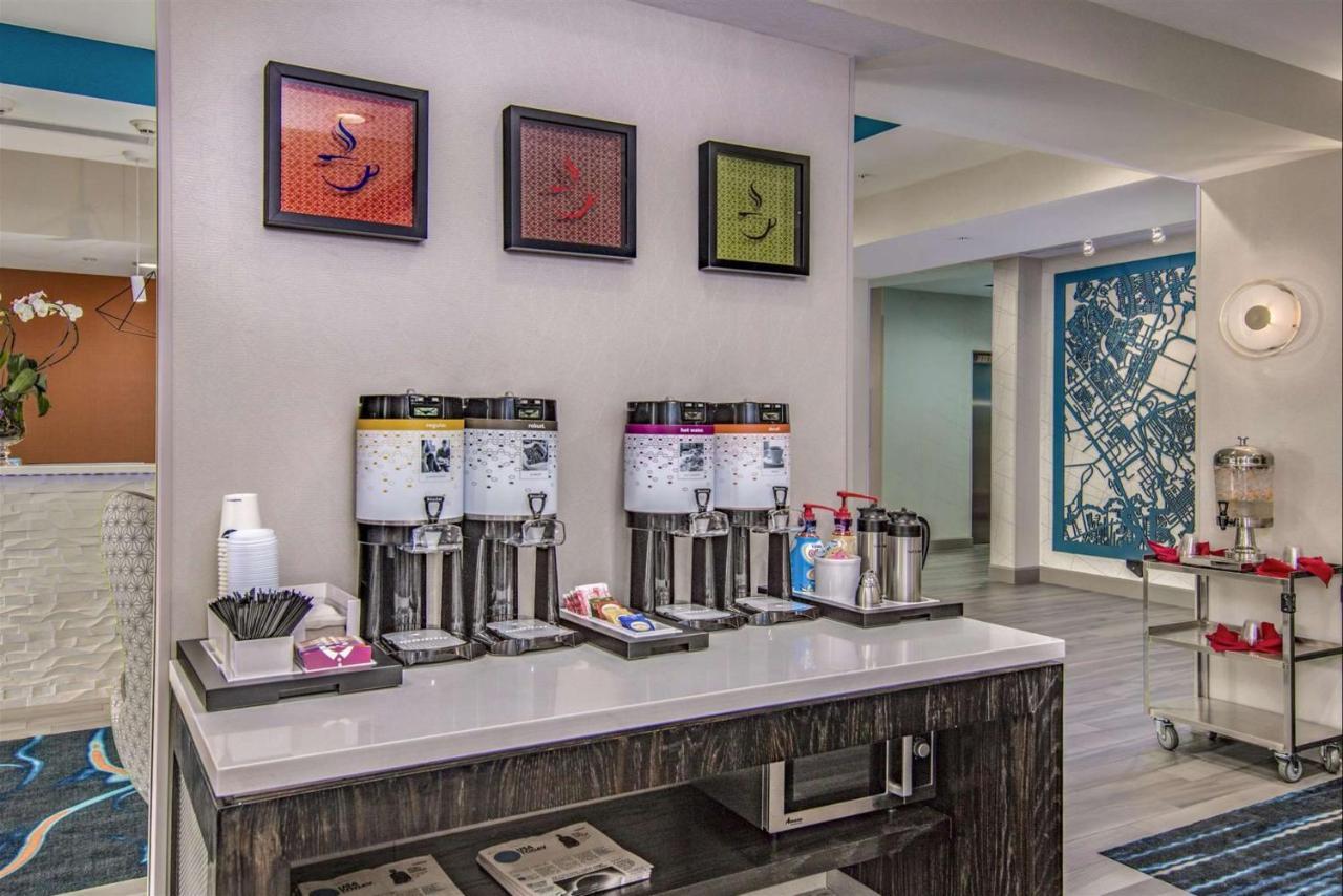 סיברוק Hampton Inn Houston Nasa-Johnson Space Center מראה חיצוני תמונה